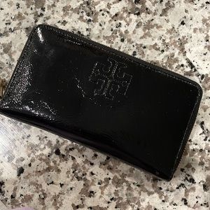 Used Tory Burch black patent wallet